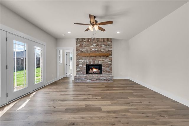 112 Riley Creek Rd, Tullahoma, TN 37388