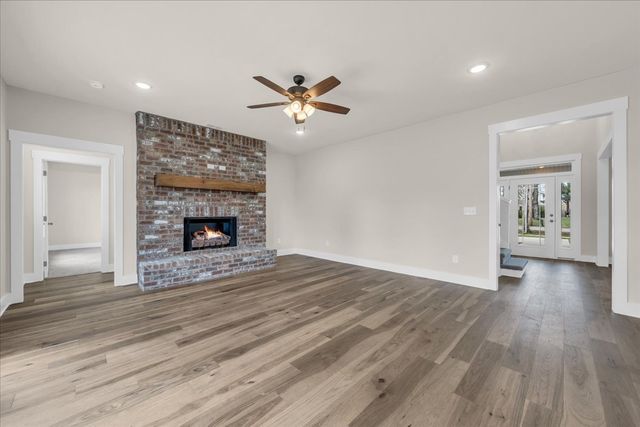 112 Riley Creek Rd, Tullahoma, TN 37388