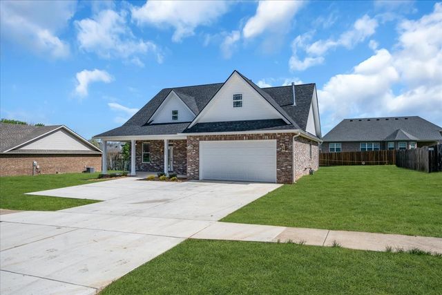 112 Riley Creek Rd, Tullahoma, TN 37388