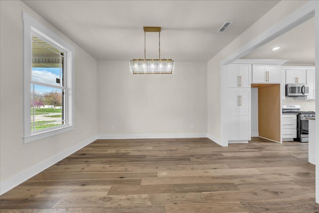 112 Riley Creek Rd, Tullahoma, TN 37388