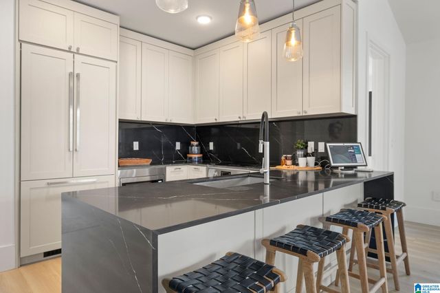 145 57TH STREET S, Birmingham, AL 35212