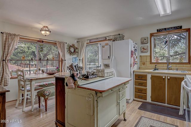 5949 W Cedar Meadow Lane, Pine, AZ 85544