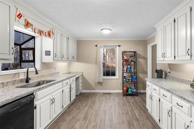 346 Picketts Crossing, Acworth, GA 30101