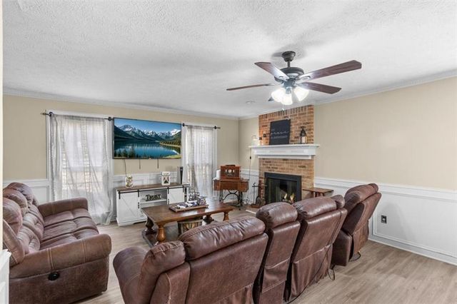 346 Picketts Crossing, Acworth, GA 30101