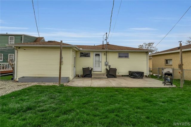 19 Algiers Lane, Cheektowaga, NY 14225