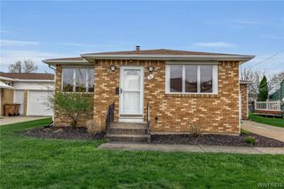 19 Algiers Lane, Cheektowaga, NY 14225