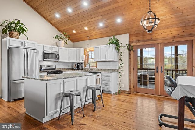 4112 JACKS SHOP RD, Rochelle, VA 22738