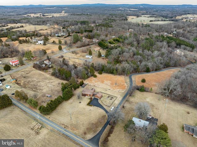 4112 JACKS SHOP RD, Rochelle, VA 22738