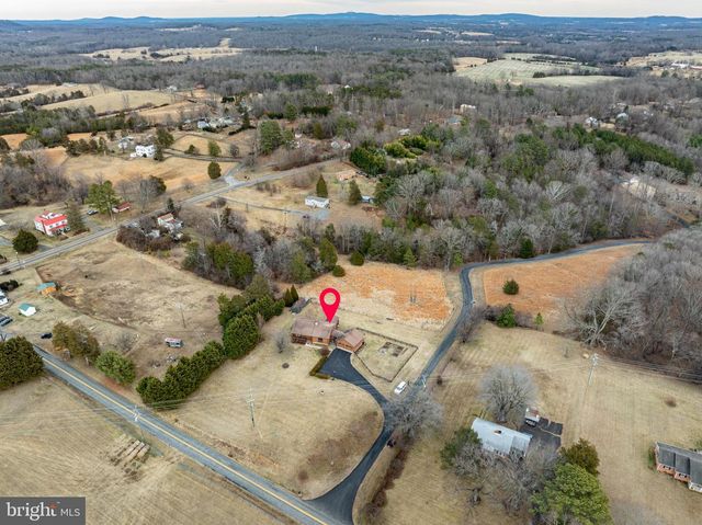 4112 JACKS SHOP RD, Rochelle, VA 22738