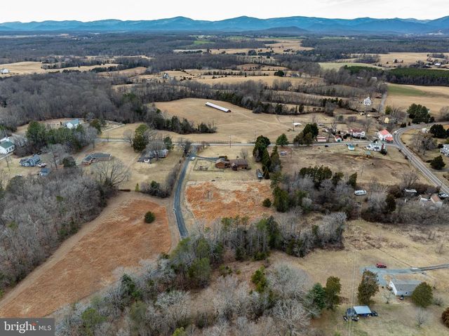 4112 JACKS SHOP RD, Rochelle, VA 22738