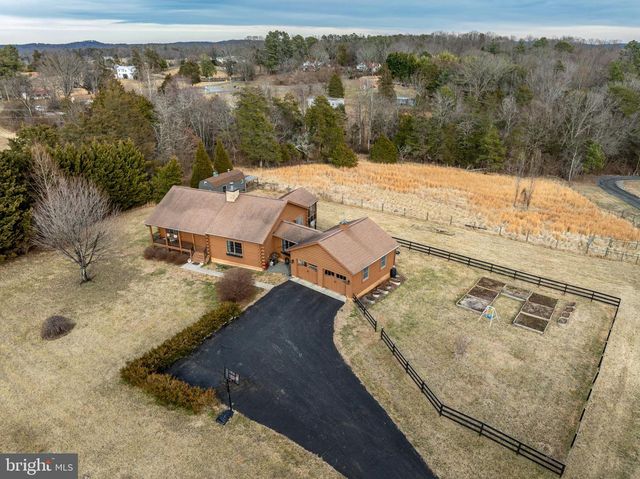 4112 JACKS SHOP RD, Rochelle, VA 22738