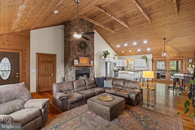 4112 JACKS SHOP RD, Rochelle, VA 22738