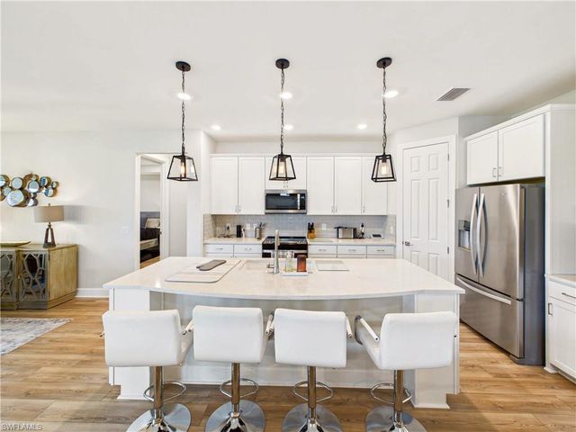 19563 Utopia LN, Estero, FL 33928