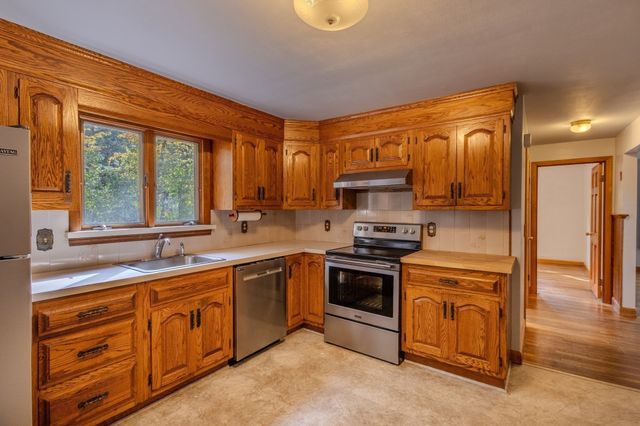 148 Patterson St, Attleboro, MA 02703