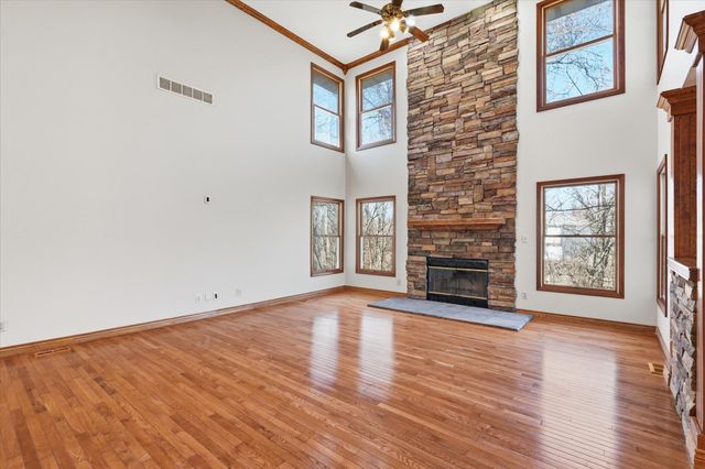 303 CARIBOU DR, Columbia, MO 65203