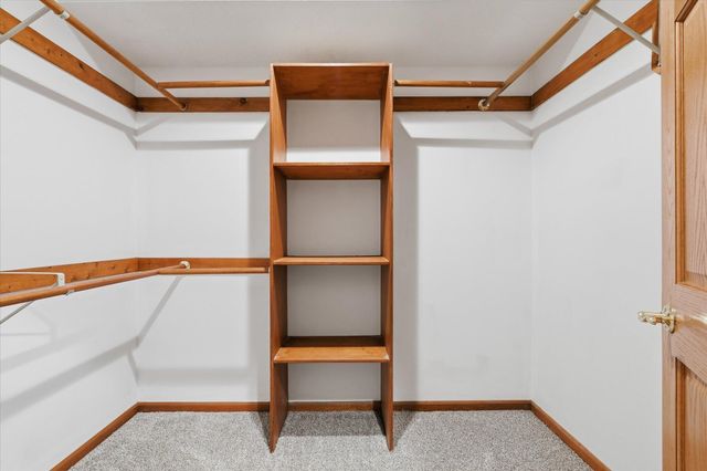 303 CARIBOU DR, Columbia, MO 65203