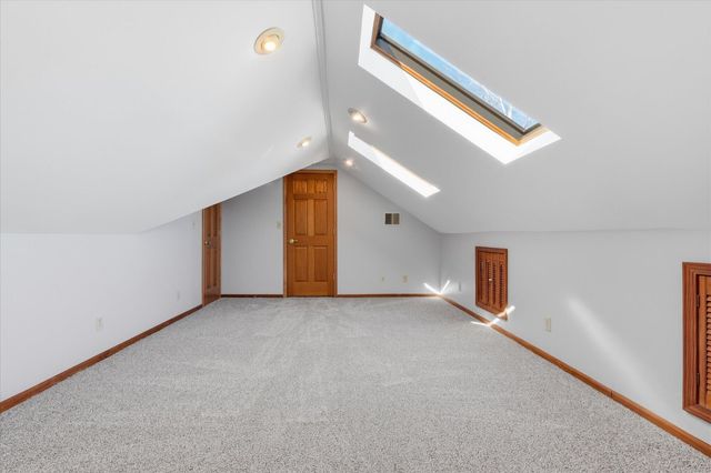 303 CARIBOU DR, Columbia, MO 65203