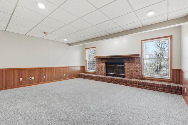 303 CARIBOU DR, Columbia, MO 65203