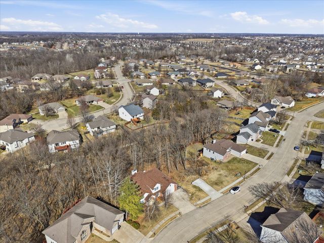 303 CARIBOU DR, Columbia, MO 65203