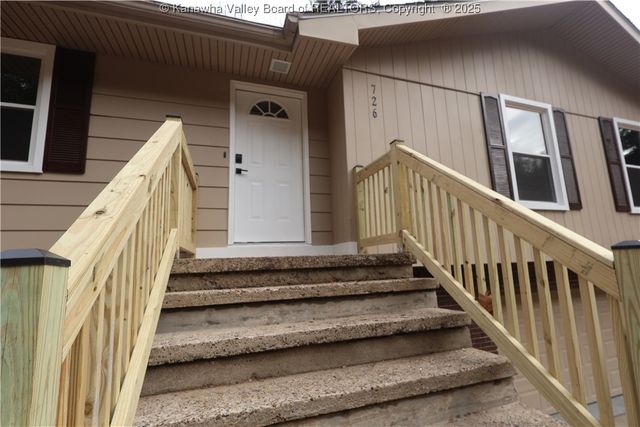 726 Chappell Road, Charleston, WV 25304