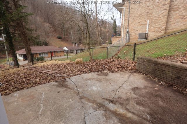 726 Chappell Road, Charleston, WV 25304