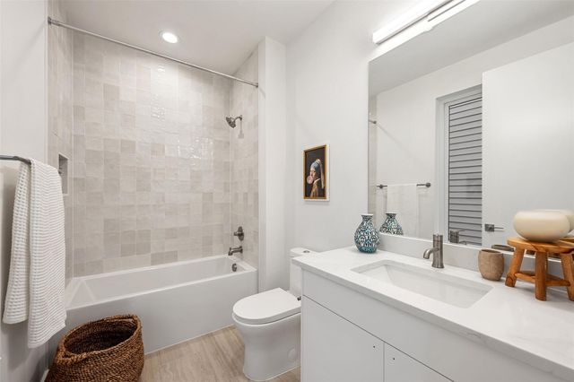 900 S 2nd ST 3, Austin, TX 78704