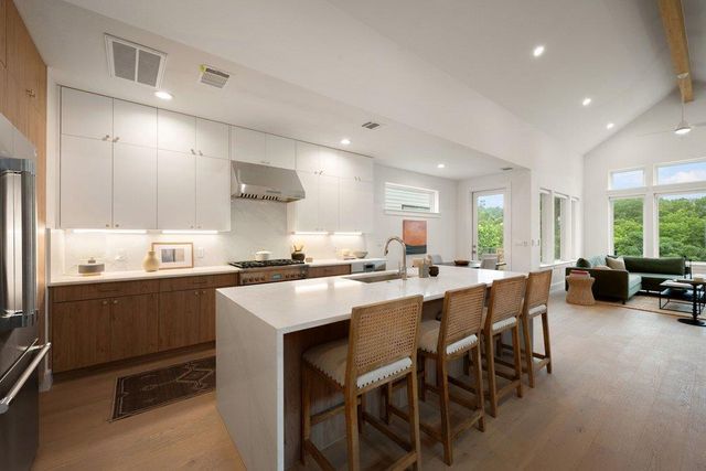 900 S 2nd ST 3, Austin, TX 78704