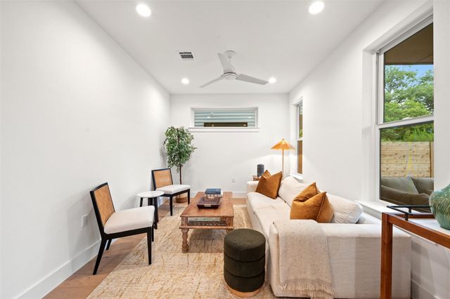 900 S 2nd ST 3, Austin, TX 78704