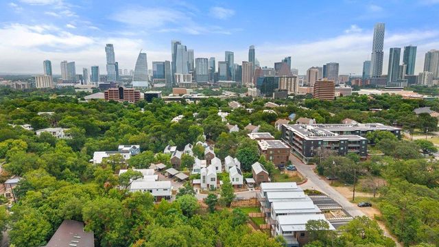 900 S 2nd ST 3, Austin, TX 78704