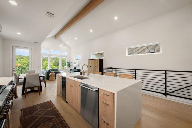 900 S 2nd ST 3, Austin, TX 78704