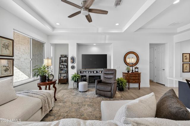 16925 W EARLL Drive W, Goodyear, AZ 85395