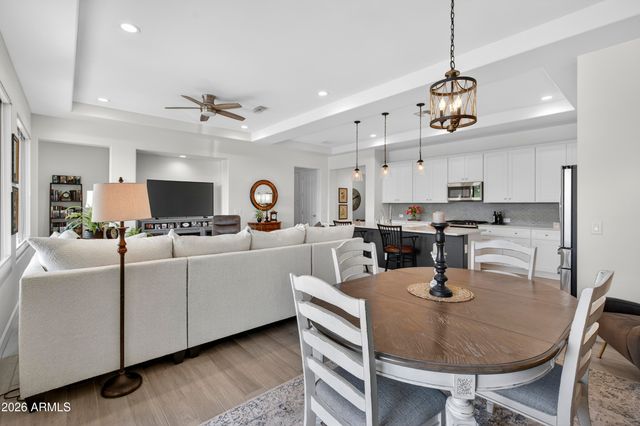 16925 W EARLL Drive W, Goodyear, AZ 85395