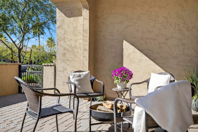 16925 W EARLL Drive W, Goodyear, AZ 85395