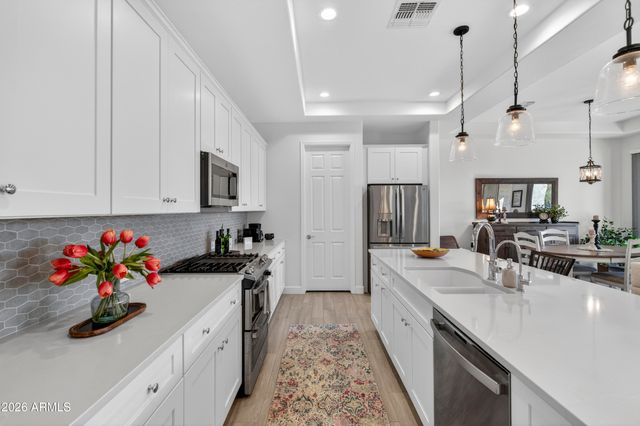 16925 W EARLL Drive W, Goodyear, AZ 85395