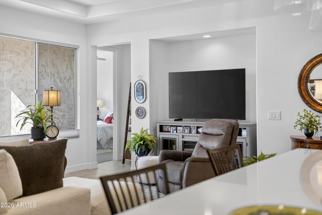 16925 W EARLL Drive W, Goodyear, AZ 85395