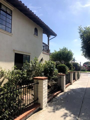801 Silverado St 1, La Jolla, CA 92037
