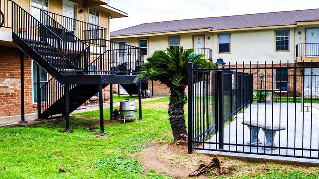 3308 Burke Road 21, Pasadena, TX 77504