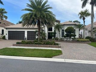 6727 Royal Orchid Circle, Delray Beach, FL 33446