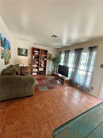 4237 Dody St, Corpus Christi, TX 78411