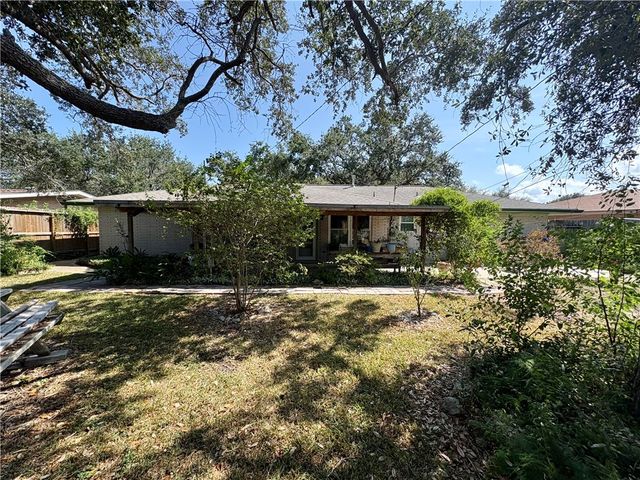 4237 Dody St, Corpus Christi, TX 78411