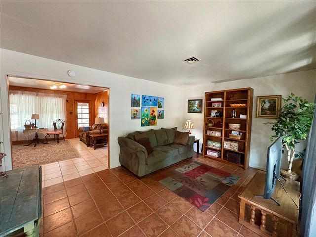4237 Dody St, Corpus Christi, TX 78411