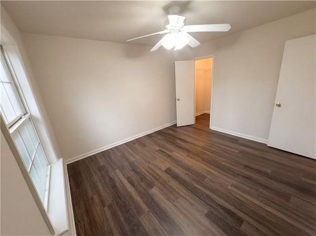 806 Brighton Point, Atlanta, GA 30328