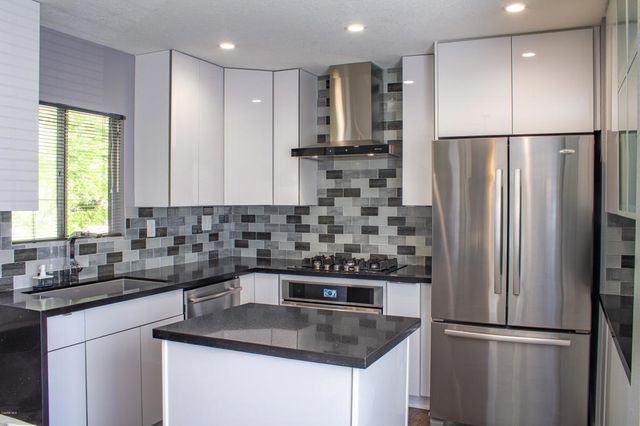 522 Via Colinas, Westlake Village, CA 91362