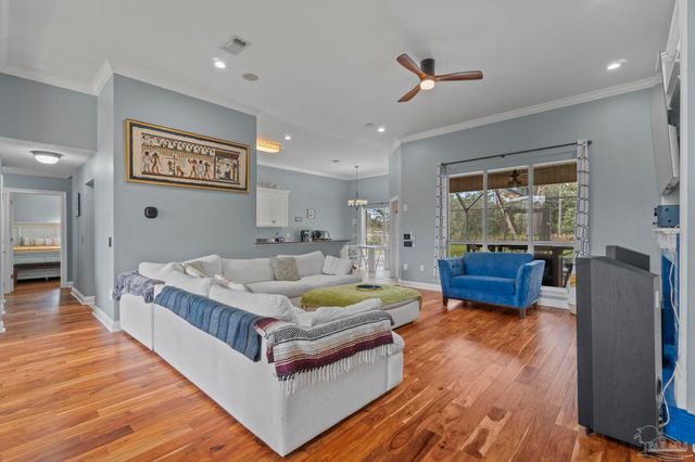 1343 Dubose Rd, Gulf Breeze, FL 32563