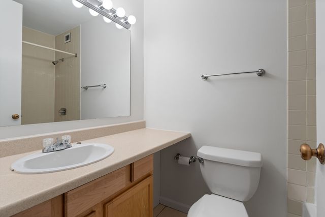 1030 N State Street 5M, Chicago, IL 60610