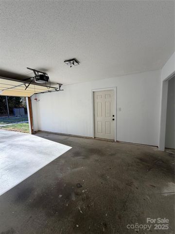 140 Locomotive Lane 101, Mooresville, NC 28115