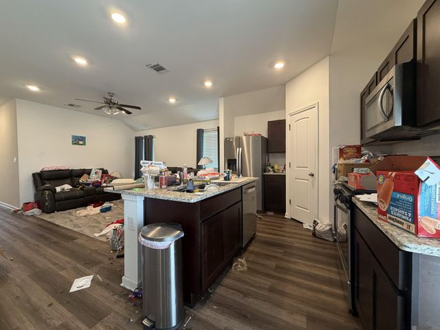 917 Michigan Ave, Port Allen, LA 70764