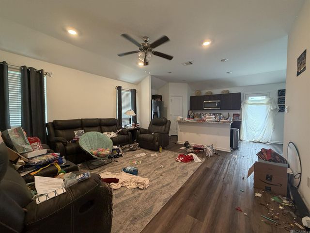 917 Michigan Ave, Port Allen, LA 70764