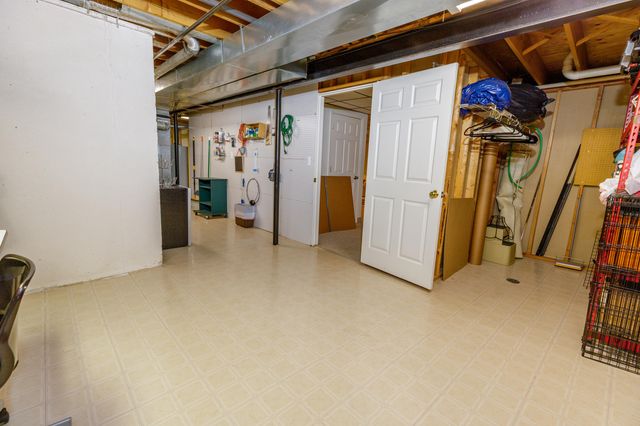 40049 Rolling Green Court, Canton Twp, MI 48188