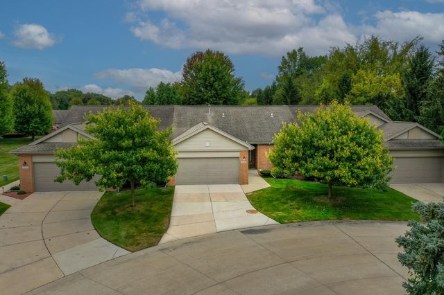 40049 Rolling Green Court, Canton Twp, MI 48188